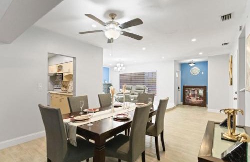 Miami Gardens Casa | Spacious Home With King Bed Near Stadium