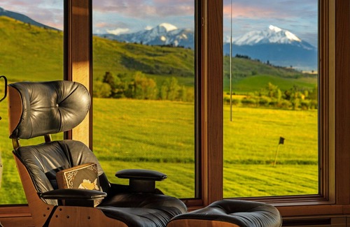 Livingston Casa | Spacious home with mountain and valley views, seconds to Deep Creek trailhead