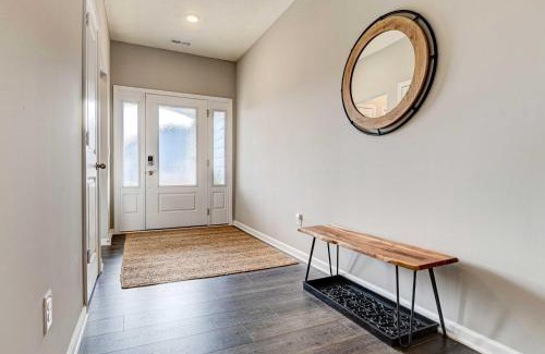 Maxwell Casa | Spacious Home with Patio Near Fishers!