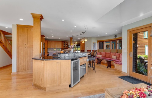 Stowe Hollow Casa | Spacious home with sweeping vista views, game tables & hot tub - close to skiing