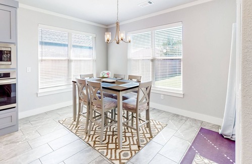 Bentonville Casa | Spacious home with enclosed yard, foosball table, & children's items - dogs ok