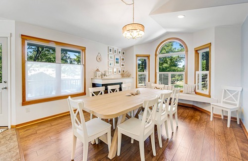 Tolovana Park Casa | Spacious home with fenced yard, deck, grill, fast WiFi, & game room
