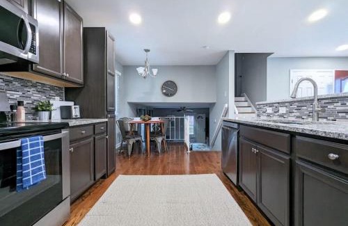 Hidden Valley Casa | Spacious home with work space, firepit, BBQ grill
