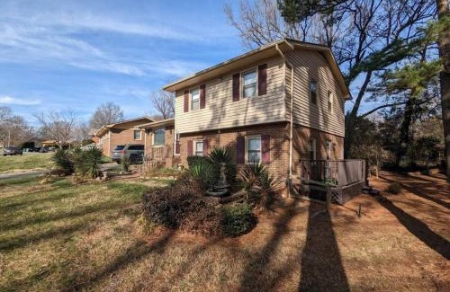 Hidden Valley Casa | Spacious home with work space, firepit, BBQ grill