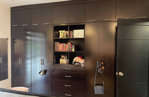 Bonao Apartamento | Spacious & Homey 4-bedroom apartment with WiFi and AC in welcoming Bonao