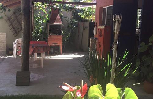 Boraceia Casa | Amplia casa en Boracéia, comunidad cerrada