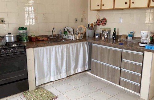 Bairro Canedos Casa | Amplia casa para momentos familiares con barbacoa, piscina.