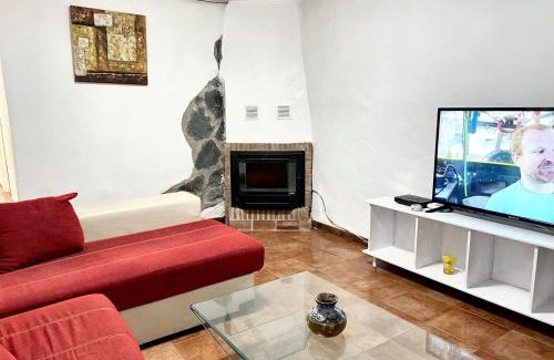 Benalauría Casa | Spacious House in Benalauría with Fireplace