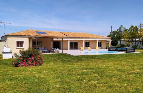 Sainte Gemme Villa | ESPACIOSA CASA EN PAZ CON PISCINA
