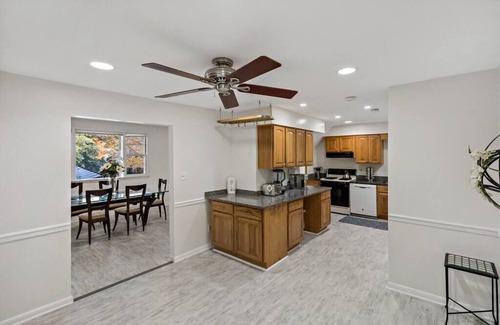 Tysons Casa | Spacious house in Tysons