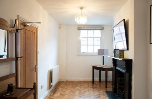 Georgian Quarter Casa | Spacious house Liverpool city centre L1, sleeps 16