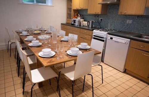 Georgian Quarter Casa | Spacious house Liverpool city centre L1, sleeps 16