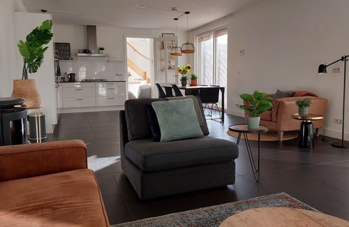 Bloemendaal Otro | Spacious House near Amsterdam