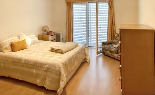 Angra do Heroismo Casa | Spacious House with Sea View in Angra do Heroísmo