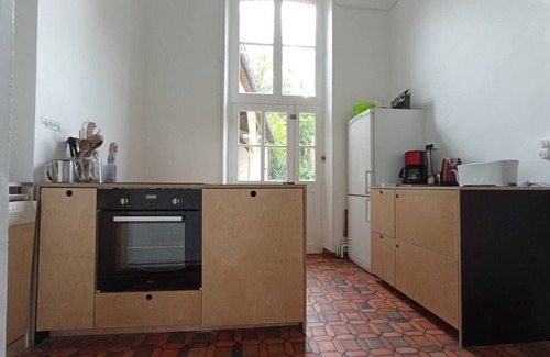 Les Aspres Casa | Spacious house, sleeps 16, garden