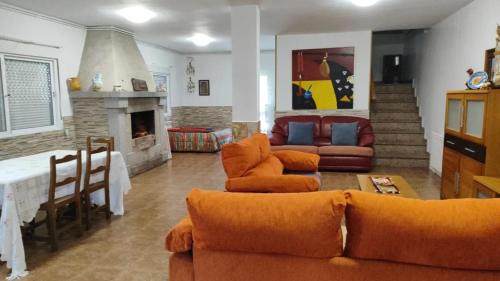 Touro Casa | Spacious House with Garden in Touro – Family-Friendly