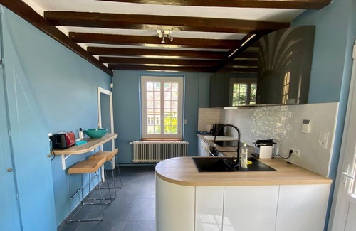 Crucey-Villages Casa | Spacious house with pool