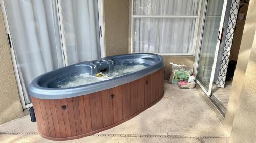 Brandon Casa | Spacious House with Pool and Hot Tub near Tampa