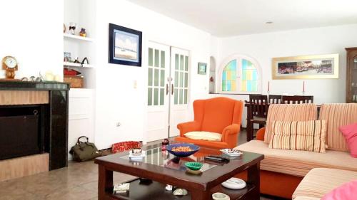 Puerto Rey Casa | Spacious House with Private Pool in Vera, 420 sqm