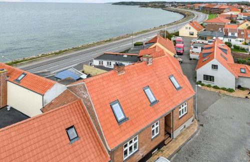 Ronne Villa | Spacious House With Sea Views From All Rooms