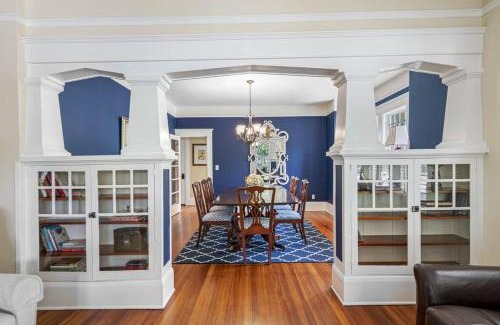 Historic Hyde Park North Casa | Spacious Hyde Park Retreat on Packwood