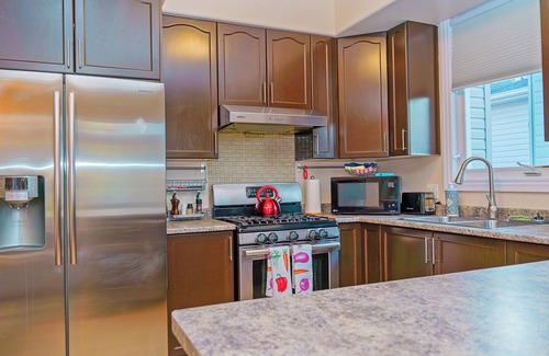 Amherstview Casa | Spacious, Idyllic 3 Bedroom Home