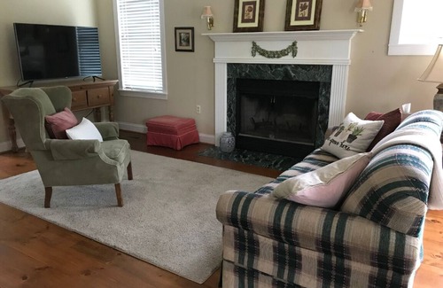 Malvern Apartamento | Privada, amplia suite de 1400 pies cuadrados en la ley