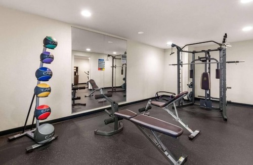 Beaverton Casa | Spacious, inviting suites with quick access to Portland