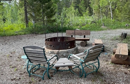 Island Park Cabina | Spacious Island Park cabin close to Yellowstone