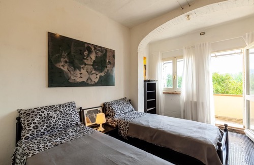 Capanne-Prato-Cinquale Apartamento | Spacious Pet-friendly Apartment with shared Garden, Terrace, A/C & Wi-Fi