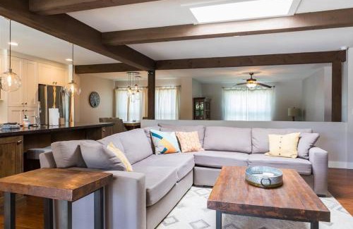 Paradise Valley Village Casa | Spacious Kierland oasis with pool heater, spa, BBQ