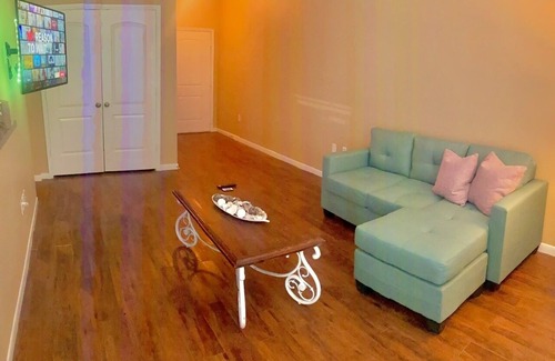 Clodine Apartamento | ⭐️Spacious King Bed Apt. ⭐️ Near Hobby ✈️