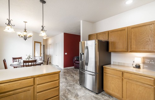 Twin Falls Casa | Spacious/King bed/bbq/Quality furnishings/Lg suite
