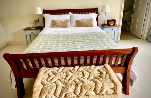 Bicester Casa | Spacious King Room with Ensuite