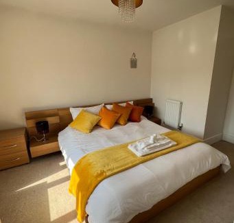 Sheffield Casa | Spacious King Size Room Detached House Free Wifi Free Parking