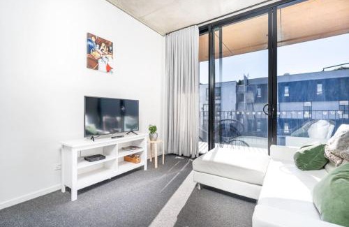 Kingston Apartamento | Spacious Kingston Foreshore 1BR Apt - Hosted by Canstay