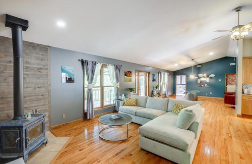 Lake Lure Casa | Spacious Lake Lure Family Home with Deck and Fire Pit!