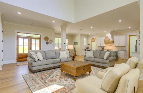 Milledgeville Casa | Spacious Lake Sinclair Vacation Rental with Dock!