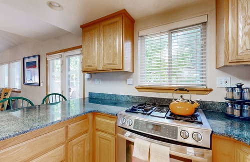 Tahoe Island Casa | Spacious Lake Retreat | 2 Fireplaces & Private Fenced Yard | Close to Marina