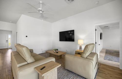 Sumter County Casa | Spacious Lake View 3BR in The Villages With Golf Cart & Patio