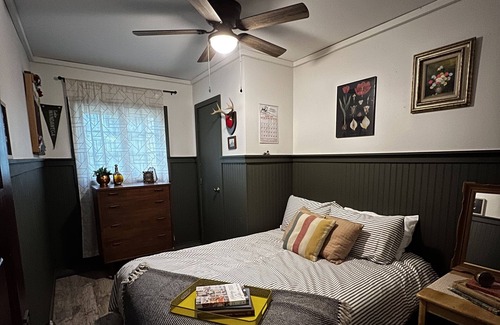 Elkhorn Casa | Spacious Lake Wandawega Oasis. Eclectic-space. Lake Access. Cabin Getaway!