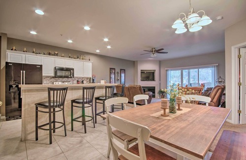 Camdenton Condominio | Spacious Lakefront Condo w/ Views in Camdenton!