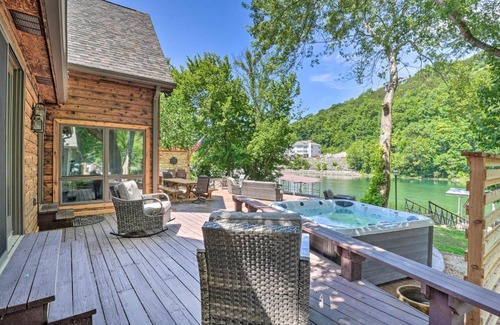 Hollister Casa | Spacious Lakefront Home with Private Dock!