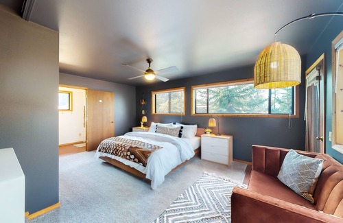 Hope Casa | Spacious lakefront home with private hot tub, dock, boat lift, views & game room