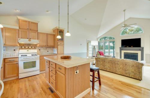 Chetek Casa | Spacious Lakefront New Auburn Home with Sunroom