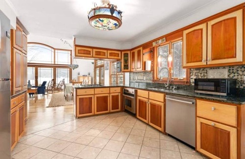 Hinesburg Casa | Spacious Lakefront Retreat w/Stunning Views