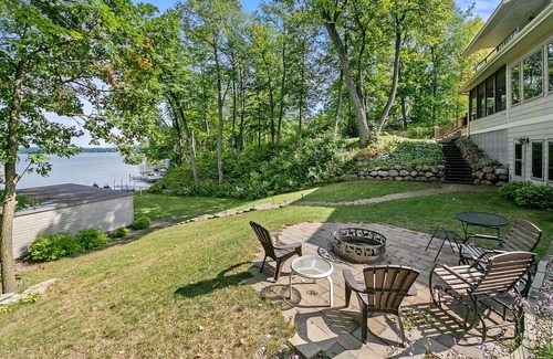 Amery Casa | Spacious lakeside retreat