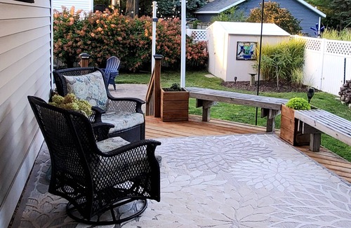 Ferrysburg Casa | Spacious lakeview home within minutes of beaches, state parks and shopping.