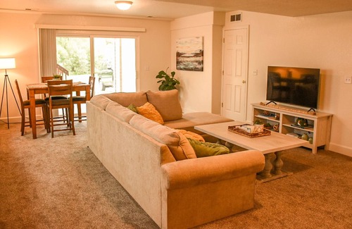South Alameda Casa | Spacious Lakewood suite near downtown Denver