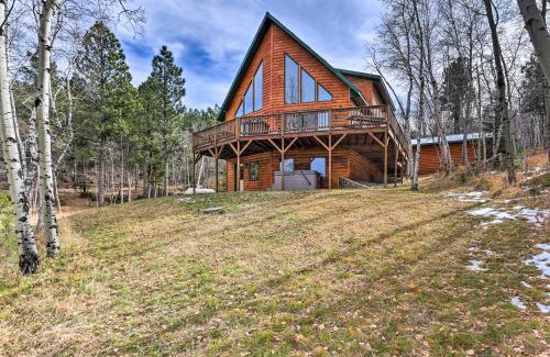 Deadwood Casa | Spacious Lead Getaway with Private Hot Tub and Deck!